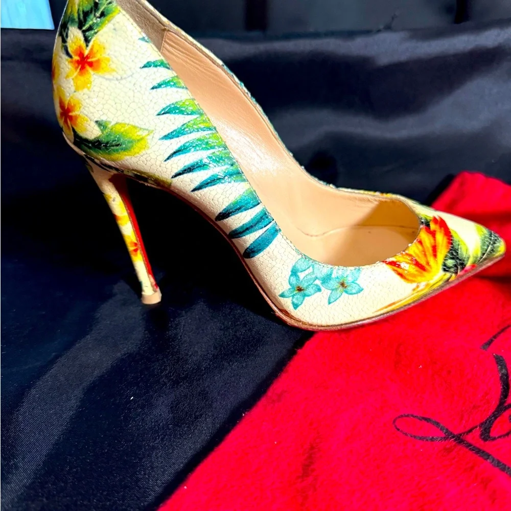 Authentic - Picture 3 of 14